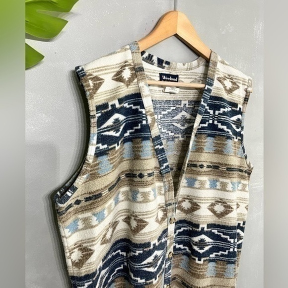 3/$30 _ VINTAGE | weekend edition Aztec western Navajo  button down vest- large - Picture 3 of 7